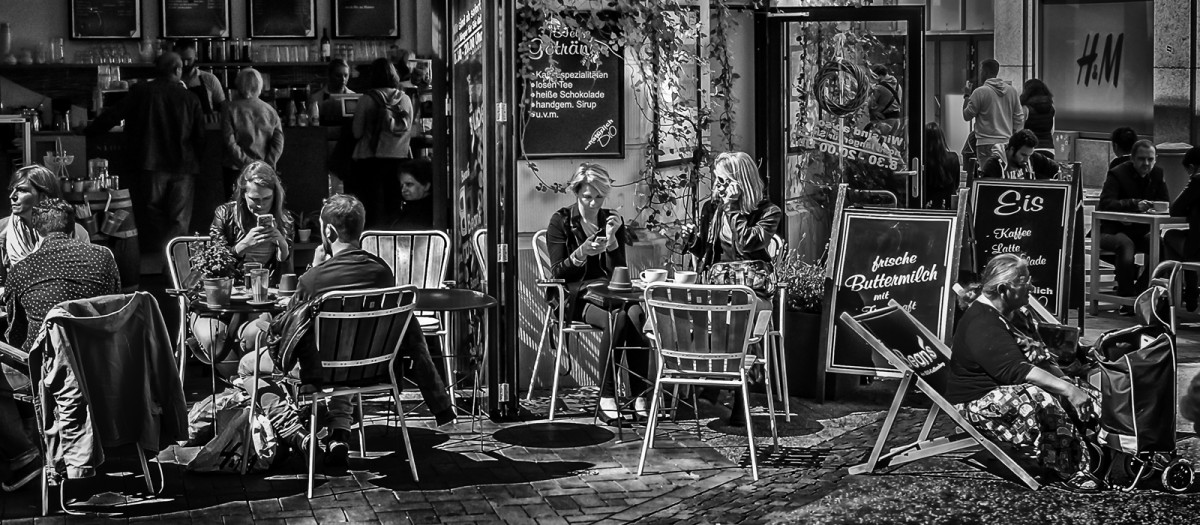 Why You Should Work At Coffee Shops
